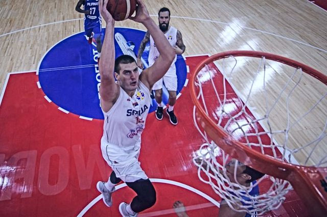 Πρέπει να φτιαχτεί μία θρησκεία για τον Νίκολα Γιόκιτς