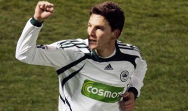 Δίδυμο Αμανατίδη-Μάντζιου θέλει η Άιντραχτ