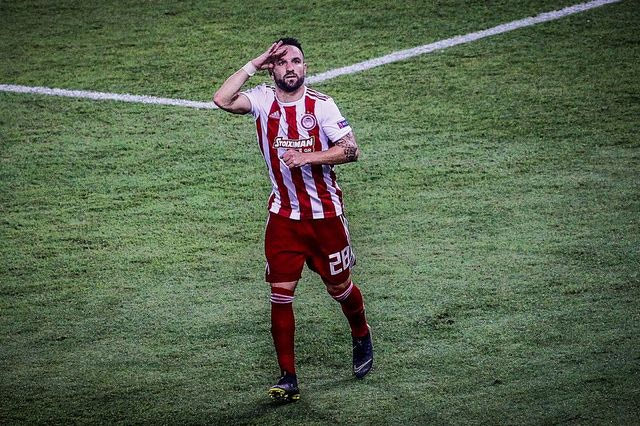 Ο Βαλμπουενά ξέρει να παίζει καλά με πλάτη