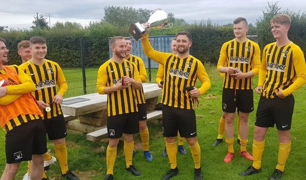 Ο ασύλληπτος ποδοσφαιριστής ‘τρολάρει’ με γκολ όλη την ομάδα της Αστυνομίας