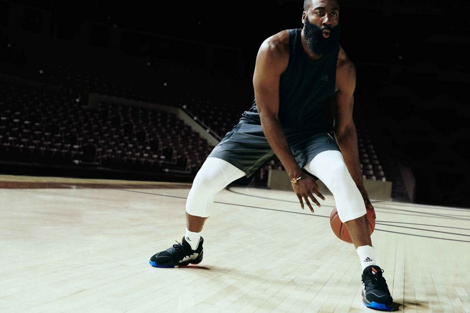 Η adidas αγκαλιάζει τη διαφορετικότητα του James Harden με το HARDEN VOL. 4