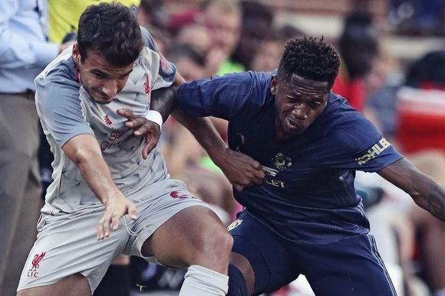 Για μισή ώρα παρανομίας, η Λίβερπουλ έγινε ο ‘χρυσός χορηγός’ του Λιγκ Καπ