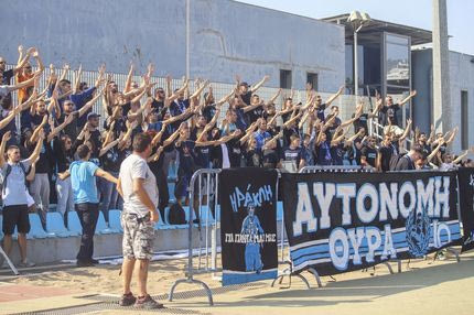 Οι φίλοι του Ηρακλή σήκωσαν το πιο χιουμοριστικό πανό της χρονιάς