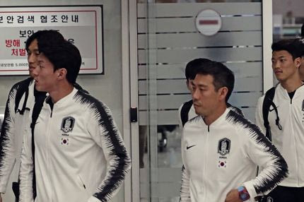 Οι Νοτιοκορεάτες γύρισαν από τον ‘πόλεμο’ της (βόρειας) Κορέας