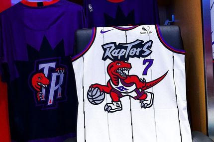 Γιατί οι φανέλες των Ράπτορς γύρισαν στο 1995