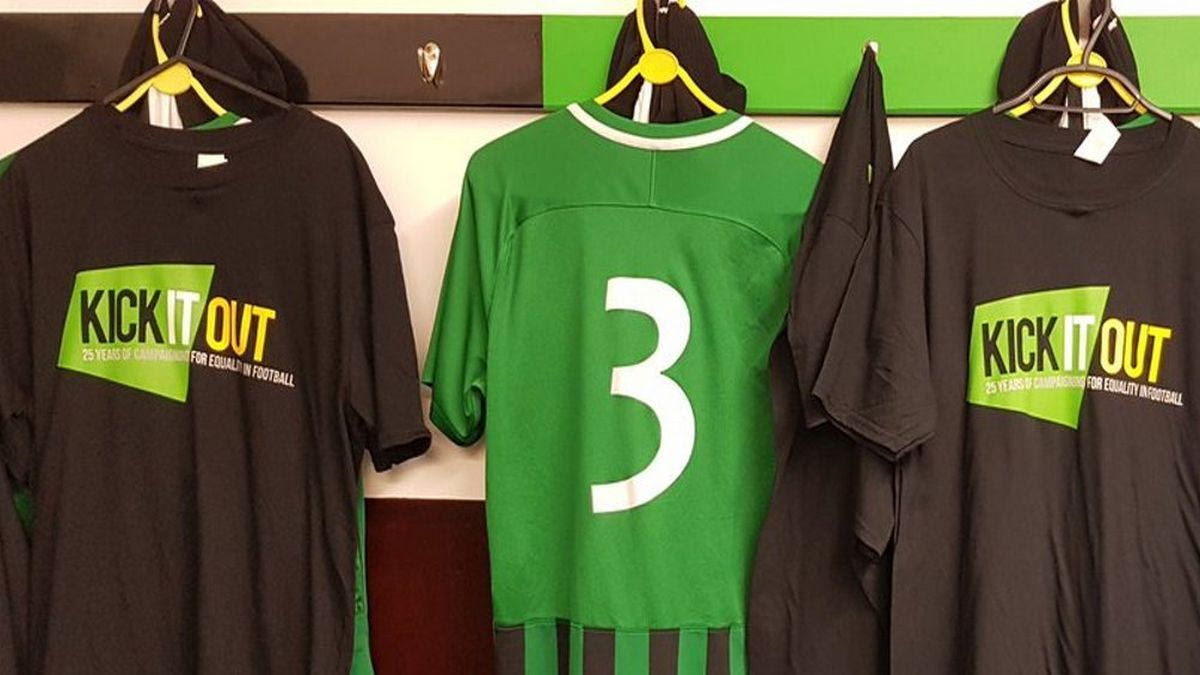 Το Kick Ιt Οut αντιμέτωπο με τα… άπλυτα του