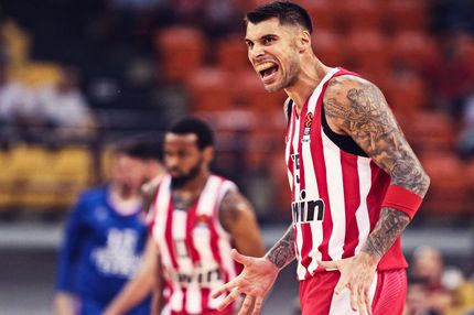 Ολυμπιακός-Εφές: Η χαμένη έννοια του συνόλου