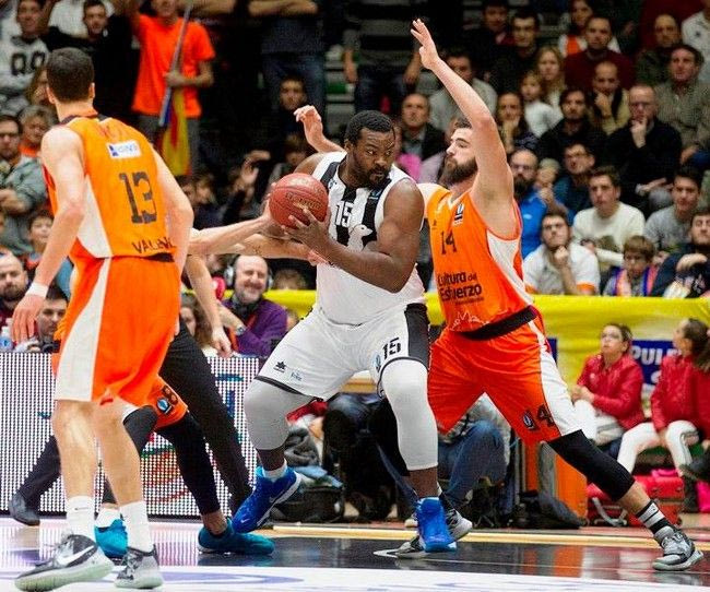 Ο ΠΑΟΚ μένει στα… ρηχά εκτός έδρας