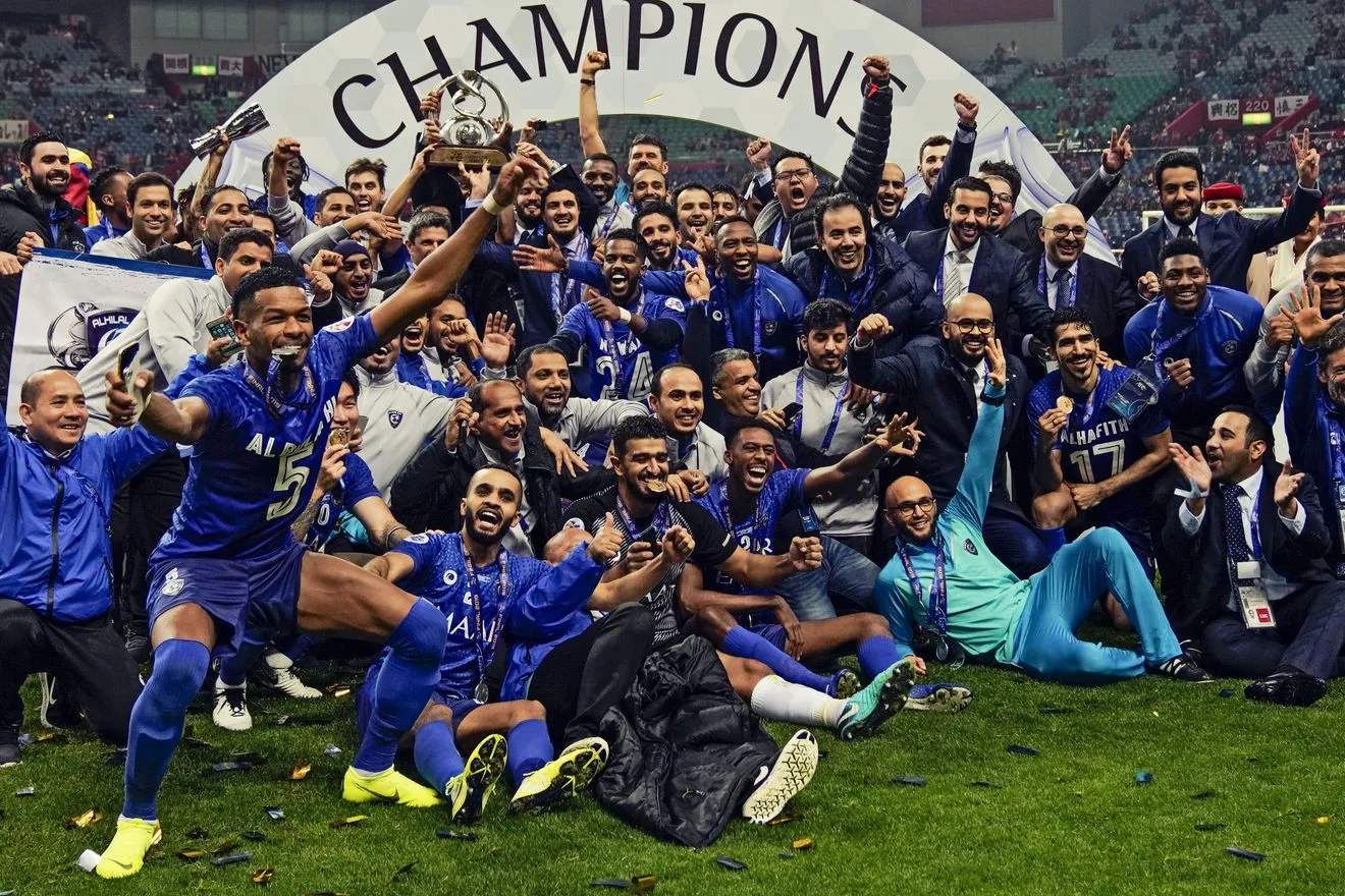 Ο Λουτσέσκου τελείωσε με κυνικότητα ό,τι είχε αρχίσει ο Δώνης