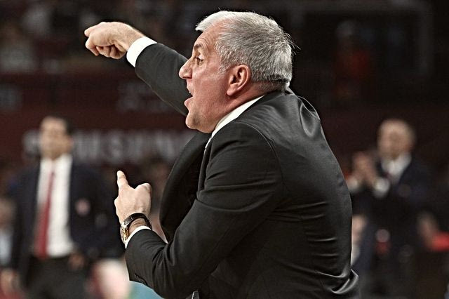 To τεχνητό σοκ του Ζέλικο Ομπράντοβιτς δεν ‘έπιασε’ (ακόμα) στη Φενέρ