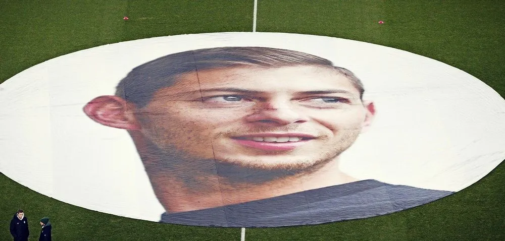 Η γιγαντιαία τοιχογραφία του Εμιλιάνο Σάλα είναι καθηλωτική