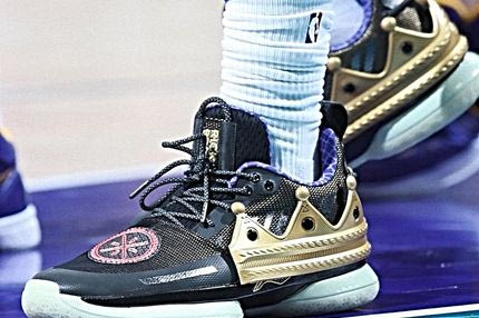 Ο αληθινός Βασιλιάς των sneakers (δεν) είναι ο Λεμπρόν Τζέιμς