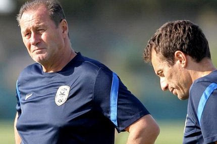 “Χτυπάει” την άμυνα της Σάλκε ο Στέφενς