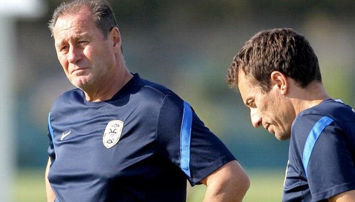 “Χτυπάει” την άμυνα της Σάλκε ο Στέφενς