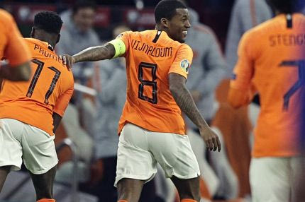 Οι ‘blood brothers’ των ‘οράνιε’ κλώτσησαν τον ρατσισμό στα δίχτυα