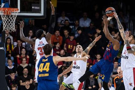 Μπαρτσελόνα-Ολυμπιακός: 20 λεπτά ντέρμπι, 20 λεπτά απών