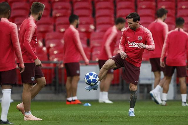 Ο Μέσι κακομεταχειρίζεται τους συμπαίκτες του γιατί μπορεί