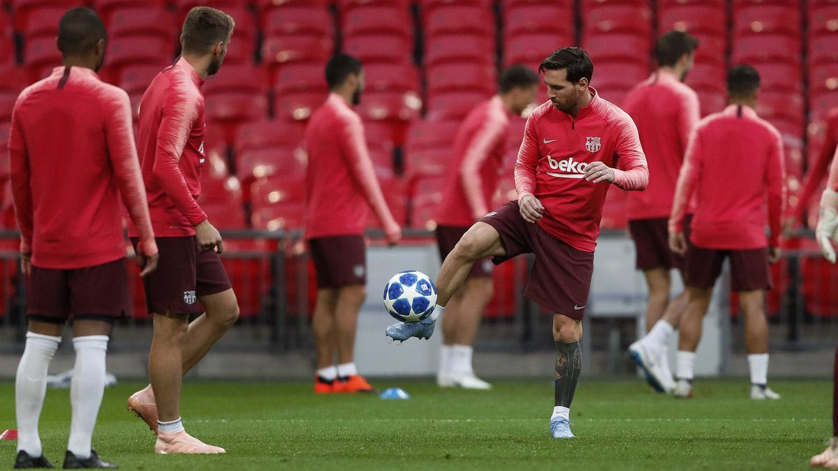 Ο Μέσι κακομεταχειρίζεται τους συμπαίκτες του γιατί μπορεί