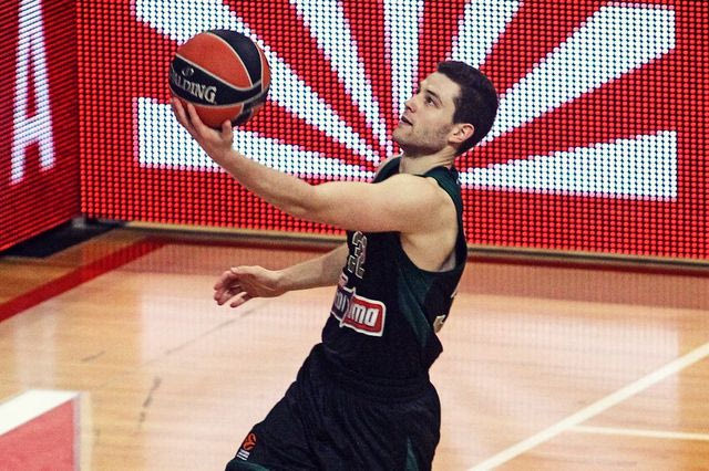 Παναθηναϊκός ΟΠΑΠ-Φενέρμπαχτσε: Καρότο και μαστίγιο για τον Φριντέτ