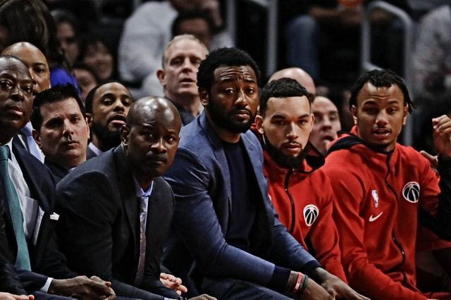 Ο Τζον Ουόλ έχασε (και) τον άνθρωπο που τον έκανε αυτό που είναι