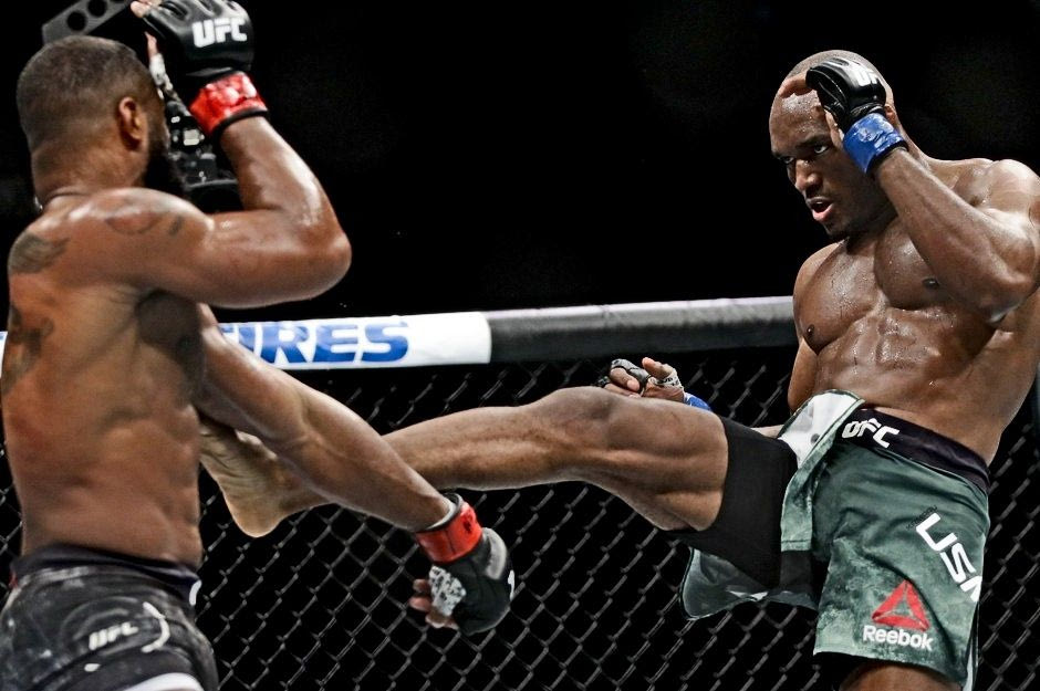 Ο πρώτος Αφρικανός πρωταθλητής του UFC θέλει να σβήσει τον Κόβινγκτον