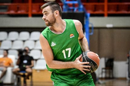 Μάντζαρης: Ο Βαγγέλης που λάτρεψαν να… μισούν στον Ολυμπιακό