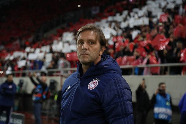 Ο Πέδρο Μαρτίνς γνωρίζει ότι θα τον στήσουν στον τοίχο