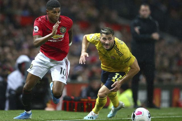 Πρωτοχρονιά με ντέρμπι στην Premier League