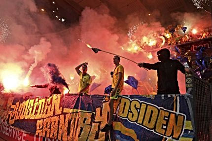 Οι νόμιμες φωτοβολίδες της Bundesliga δεν περνάνε από έλεγχο