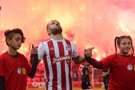 Ολυμπιακός-ΠΑΟΚ: Οι κορυφαίες φωτογραφίες του ντέρμπι τίτλου