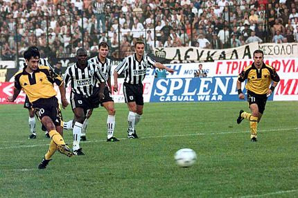 ΠΑΟΚ-ΑΕΚ: Το πιο χορταστικό ντέρμπι είχε 8 γκολ και Δούρο