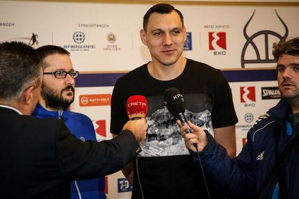 Ο Ματσιούλις τίμησε τα ελληνικά… γαλλικά σε συνέντευξη του