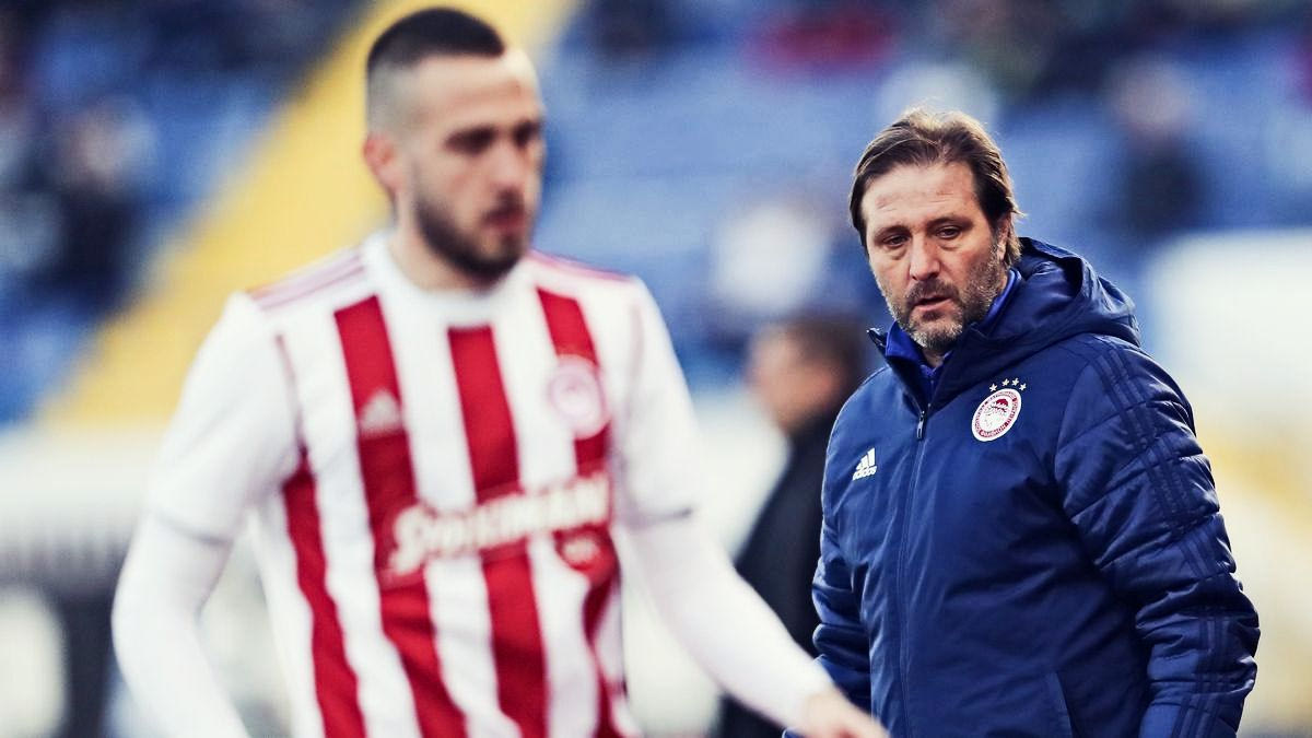 Ο Μαρτίνς δεν θα έπρεπε να είναι ακόμη στον Ολυμπιακό