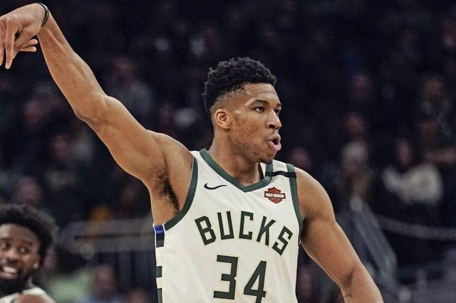 Ο first-time dad Αντετοκούνμπο ‘αγγίζει’ τον τίτλο του ΝΒΑ