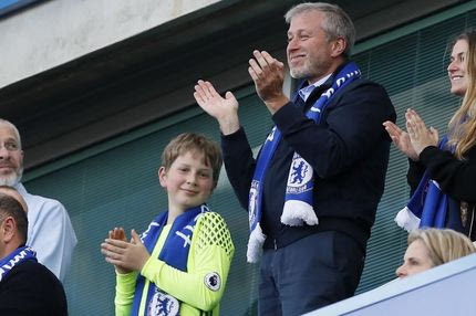 Το νέο super yacht του Αμπράμοβιτς είναι όσο το παλάτι του Μπάκιγχαμ