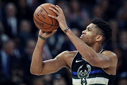 Με 5 χτυπήματα ο Αντετοκούνμπο λύνει τα μάγια των άστοχων βολών