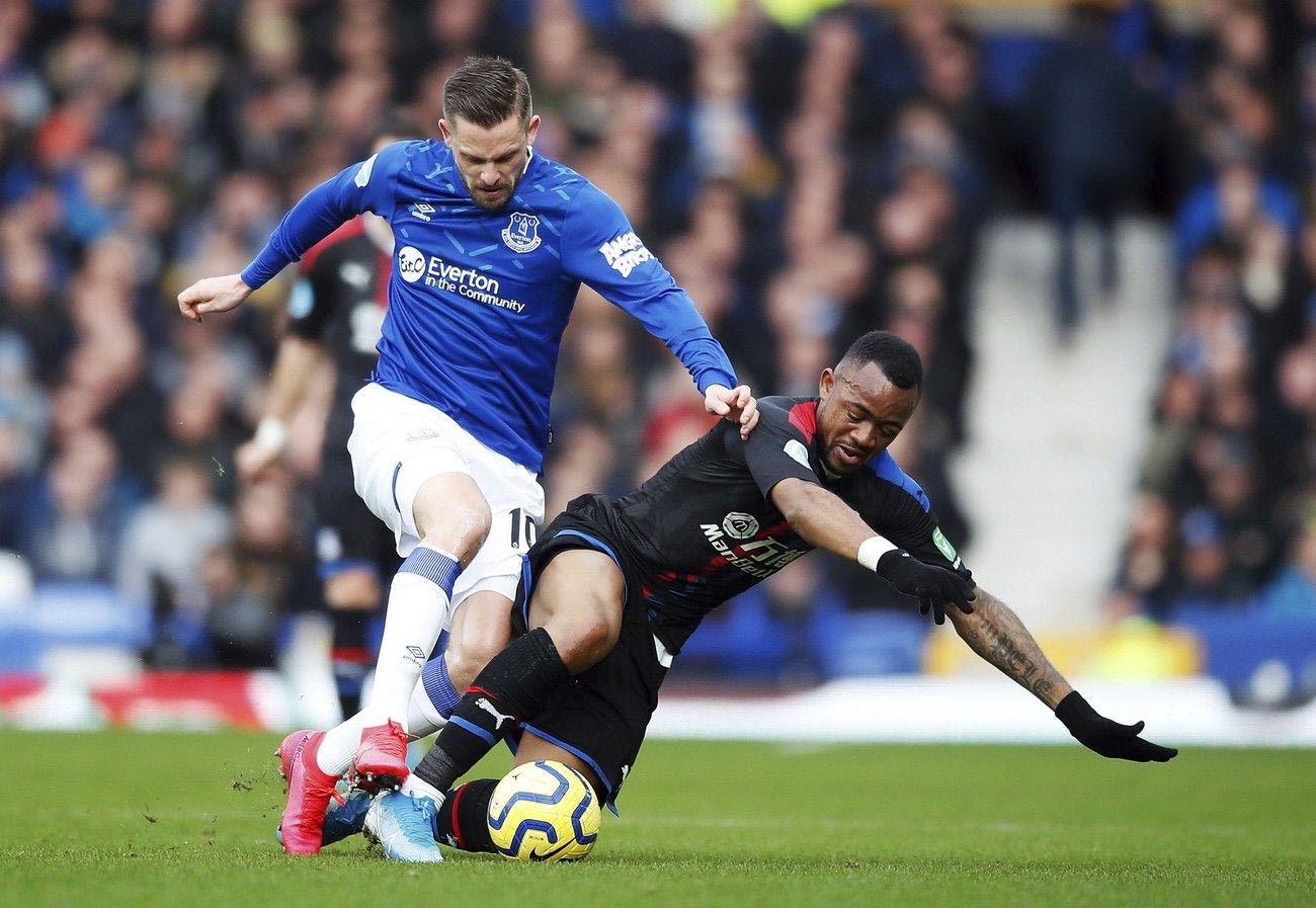 Η ξεκάλτσωτη κωμωδία της Έβερτον δεν τρομάζει τον Αντσελότι