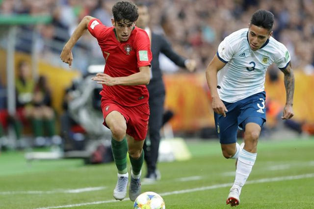 Η Μπαρτσελόνα έκανε μεταγραφή με ρήτρα 500 εκατ. και δεν το ξέρει κανείς