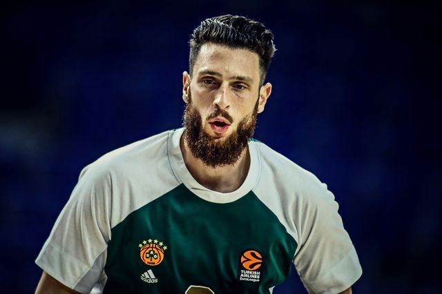 Ρεάλ Μαδρίτης-Παναθηναϊκός ΟΠΑΠ: Ο Ράουτινς μπήκε για πατινάζ χωρίς παγοπέδιλα