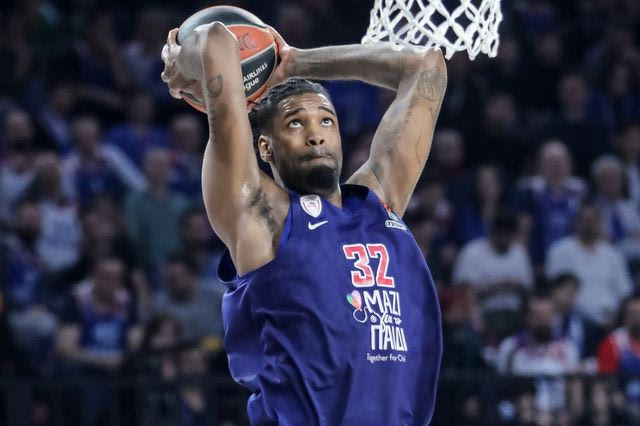 Εφές-Ολυμπιακός: Δεν είχε… κρυπτονίτη στο ρόστερ