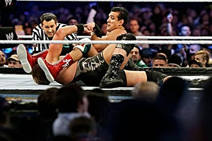 Πώς το WWΕ βγάζει νοκ άουτ τον πανικό του κορονοϊού