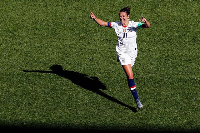 Το κορίτσι με τη φόρμα