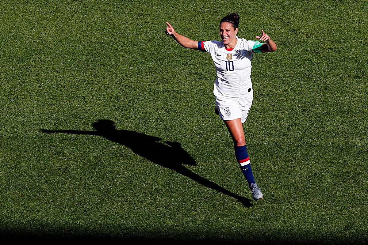 Το κορίτσι με τη φόρμα