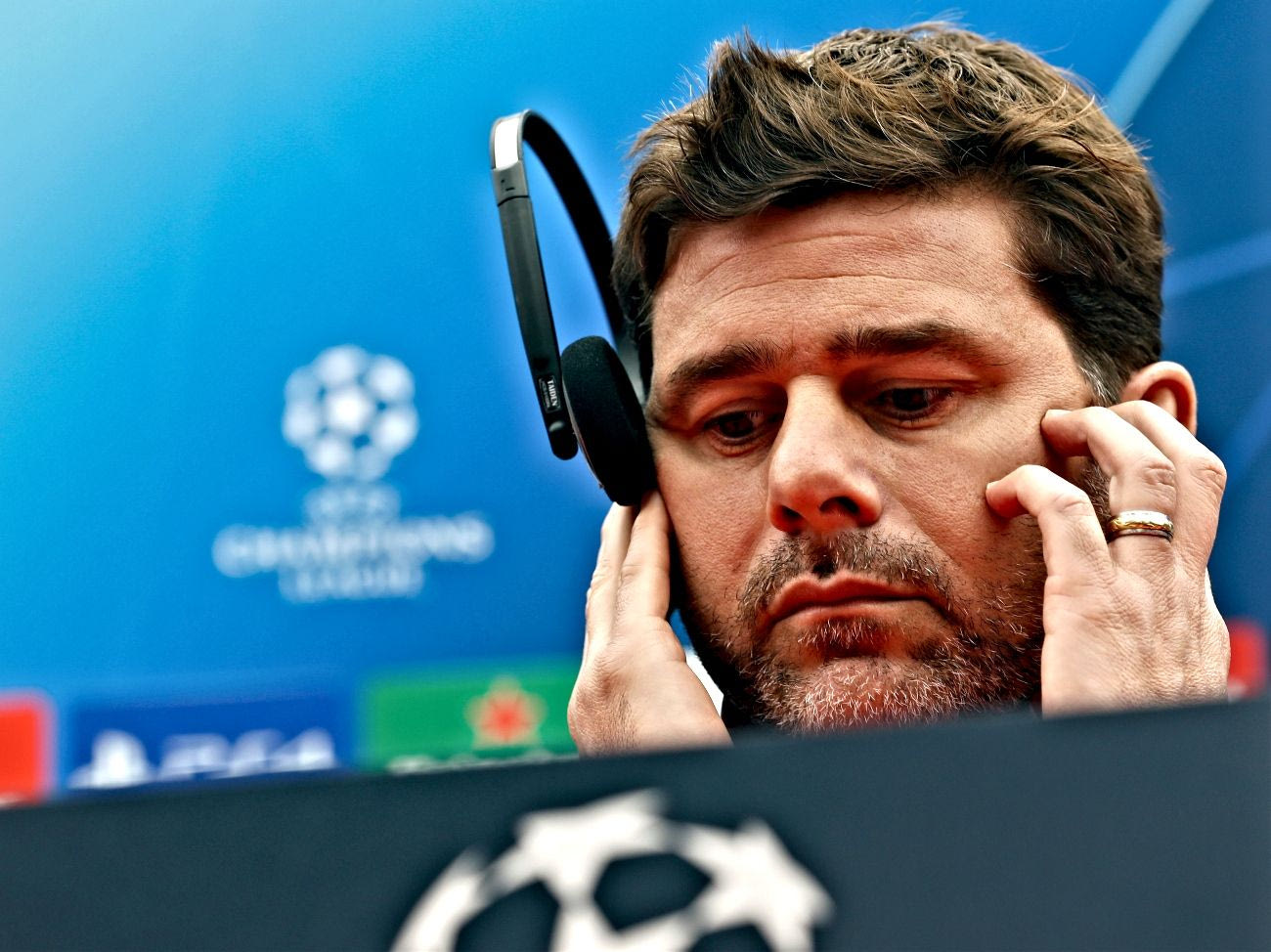 Η πρώτη απόλυση προπονητή on camera μπροστά σε εκατομμύρια θεατές