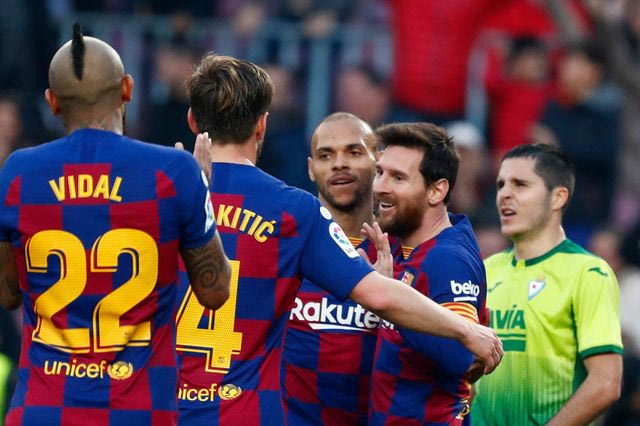 ‘Teletrabajo’: Τι κάνουν οι μεγάλοι σταρ σε καραντίνα