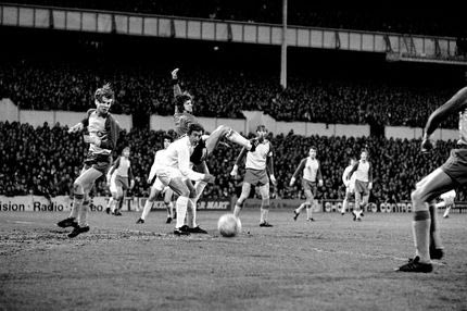 Όταν η Τότεναμ πήγε στην Ανατολική Γερμανία συνοδεία της Stasi