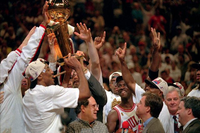 Last Dance επ. 1-2: Τα όμορφα όνειρα του Τζόρνταν, όμορφα καίγονται