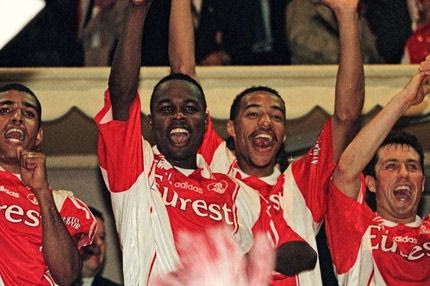 Οι ξεχασμένες φωτογραφίες 10 αστέρων από ομάδες που ούτε οι ίδιοι θυμούνται πως έπαιξαν