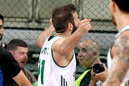 Χαμός σε νυχτερινό κλαμπ για τον Νίκο Παππά!