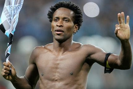 Τα μυστικά για το σμιλεμένο σώμα του 45χρονου Ζε Ρομπέρτο είναι ένα κι ένα